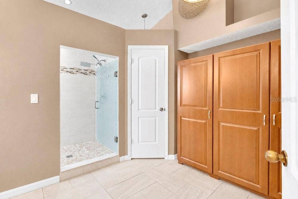 204 HARBOR DRIVE, Winter Garden, FL 34787