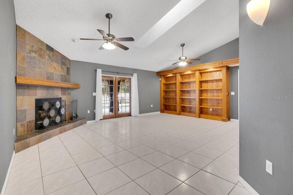204 HARBOR DRIVE, Winter Garden, FL 34787