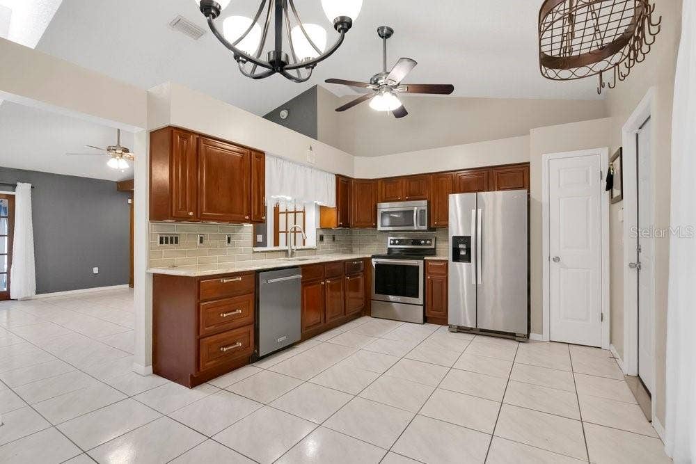 204 HARBOR DRIVE, Winter Garden, FL 34787