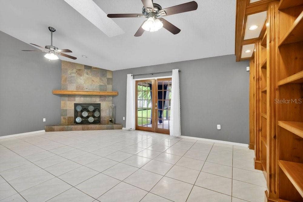 204 HARBOR DRIVE, Winter Garden, FL 34787