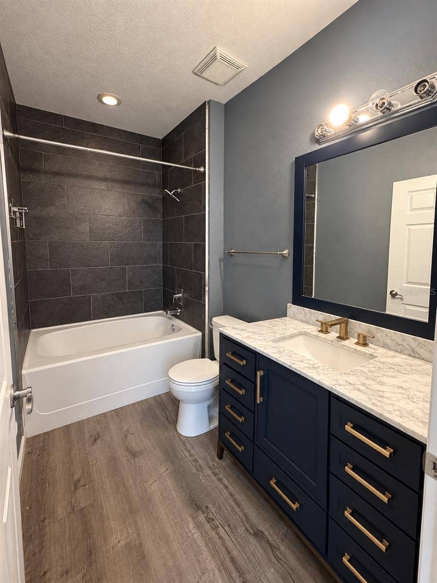 2388 GRAND CENTRAL PARKWAY, #8, Orlando, FL 32839 2388 GRAND CENTRAL PARKWAY, #8, Orlando, FL 32839