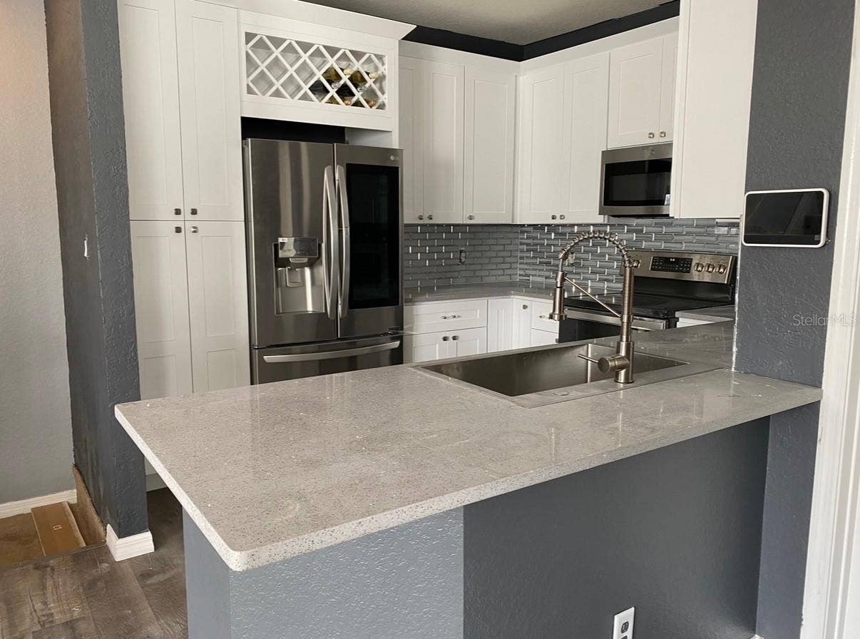 2388 GRAND CENTRAL PARKWAY, #8, Orlando, FL 32839 2388 GRAND CENTRAL PARKWAY, #8, Orlando, FL 32839