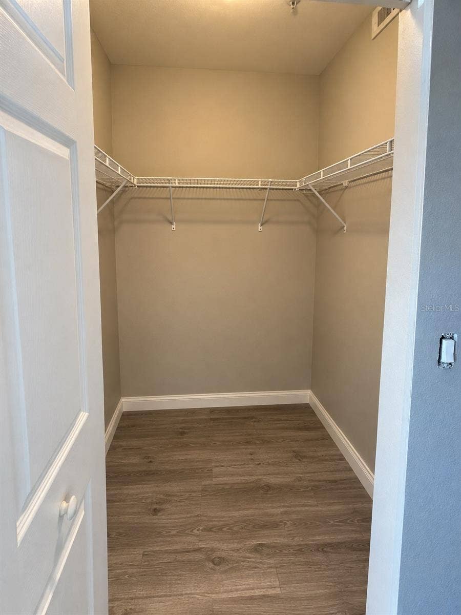 2388 GRAND CENTRAL PARKWAY, #8, Orlando, FL 32839 2388 GRAND CENTRAL PARKWAY, #8, Orlando, FL 32839