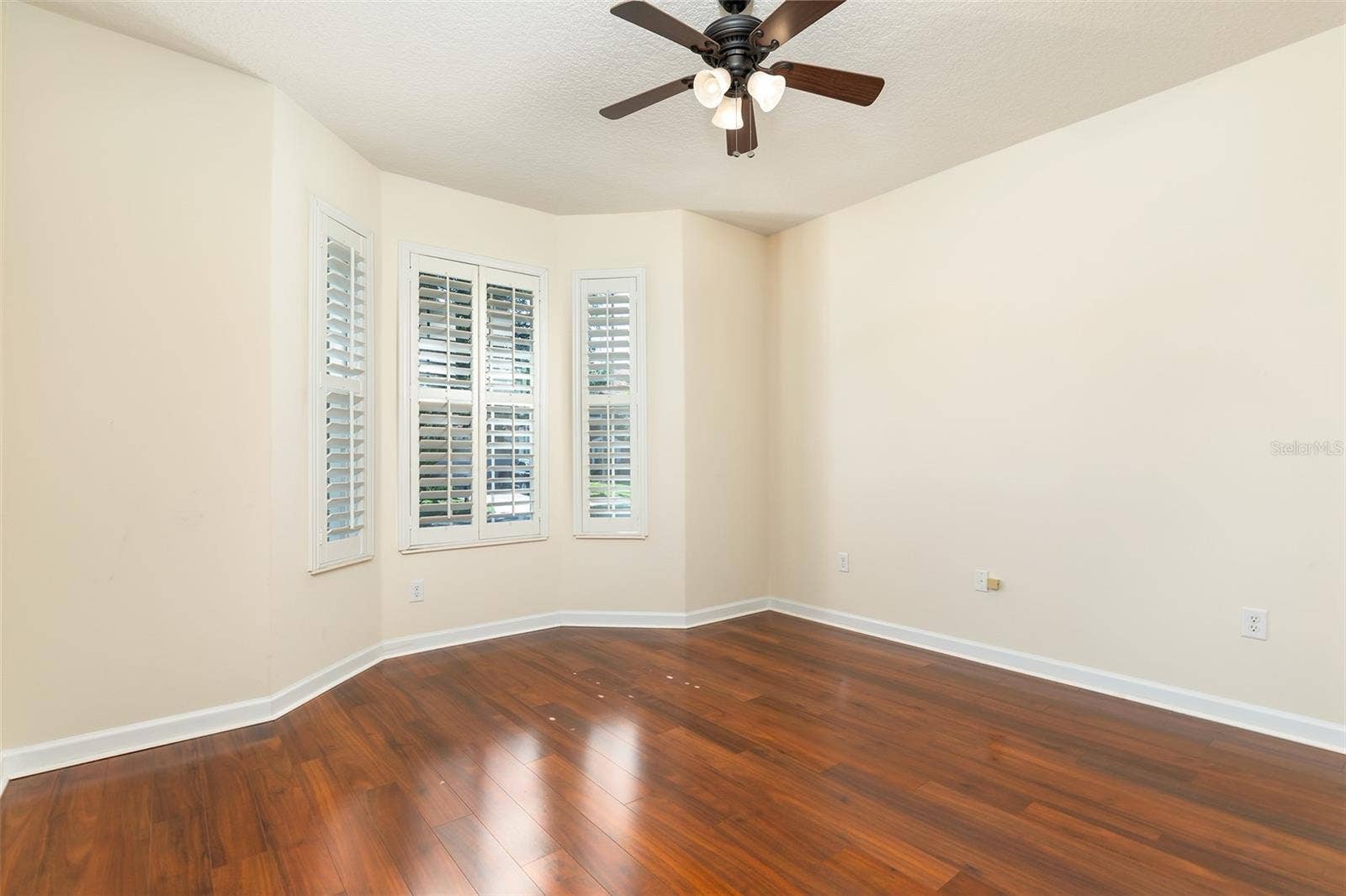 11727 DELWICK DRIVE, Windermere, FL 34786 Office/Flex Room