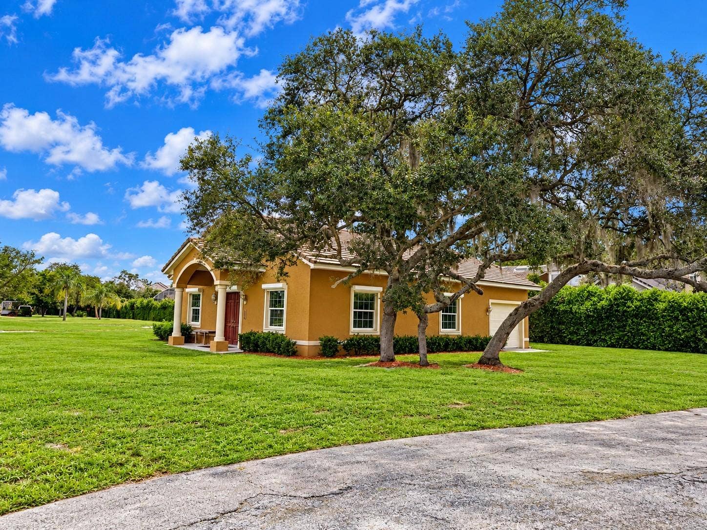 4200 & 4210 S HIAWASSEE ROAD, Orlando, FL 32835 4200 & 4210 S HIAWASSEE ROAD, Orlando, FL 32835