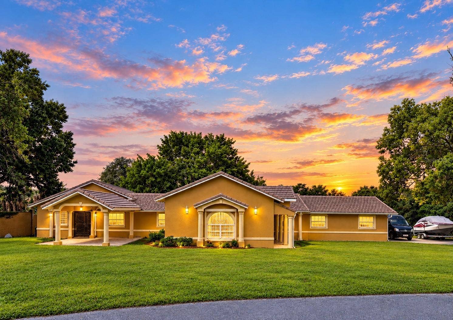 4200 & 4210 S HIAWASSEE ROAD, Orlando, FL 32835 4200 & 4210 S HIAWASSEE ROAD, Orlando, FL 32835