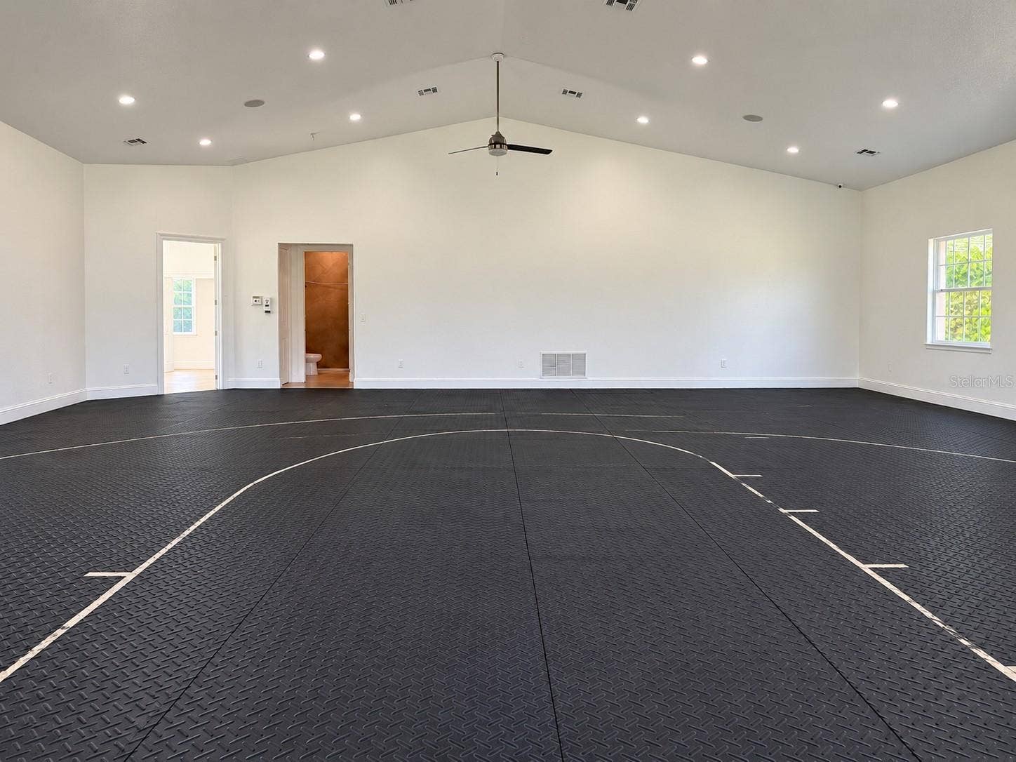 4200 & 4210 S HIAWASSEE ROAD, Orlando, FL 32835 4200 & 4210 S HIAWASSEE ROAD, Orlando, FL 32835