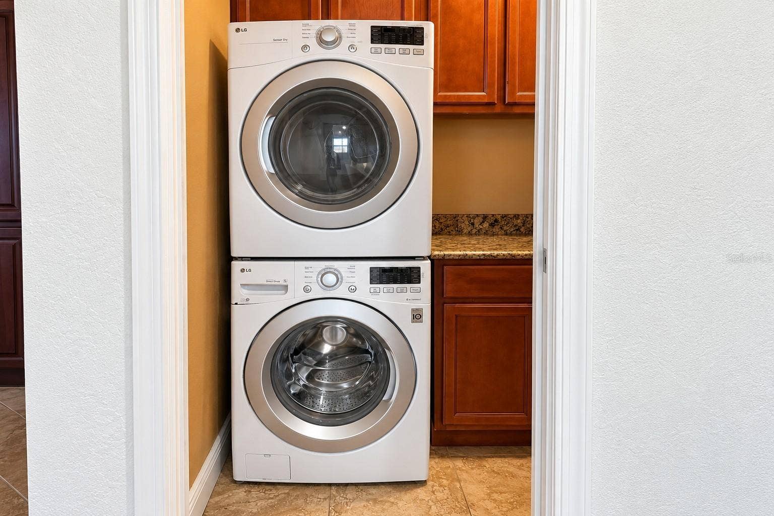 4200 & 4210 S HIAWASSEE ROAD, Orlando, FL 32835 4200 & 4210 S HIAWASSEE ROAD, Orlando, FL 32835