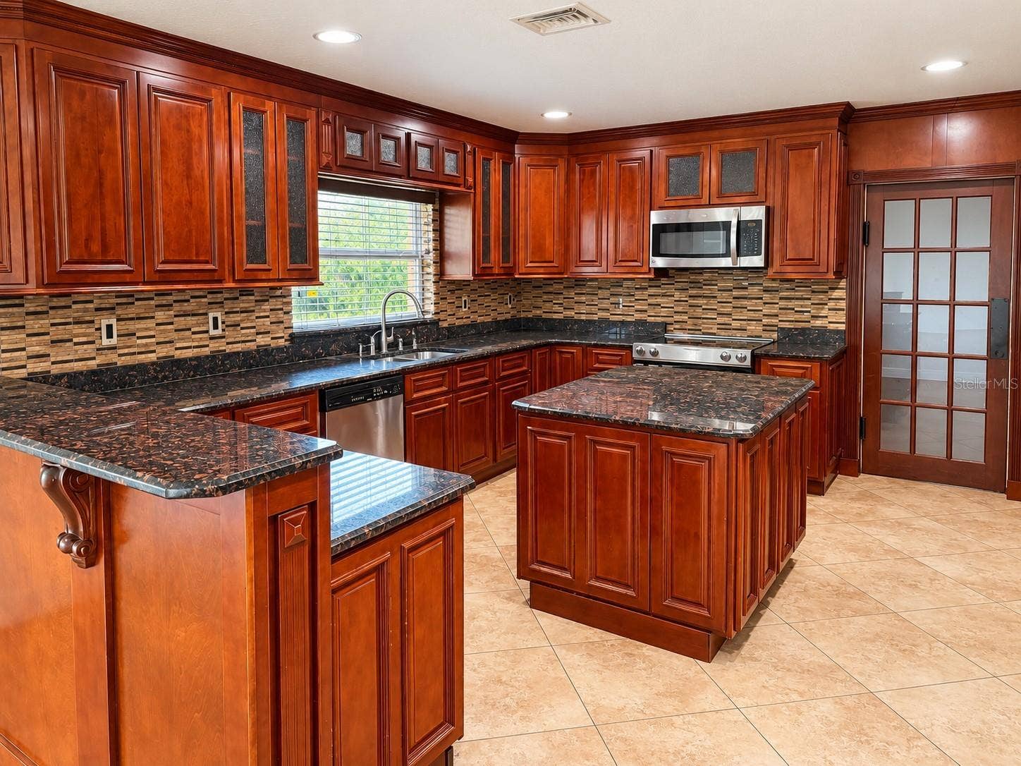 4200 & 4210 S HIAWASSEE ROAD, Orlando, FL 32835 4200 & 4210 S HIAWASSEE ROAD, Orlando, FL 32835