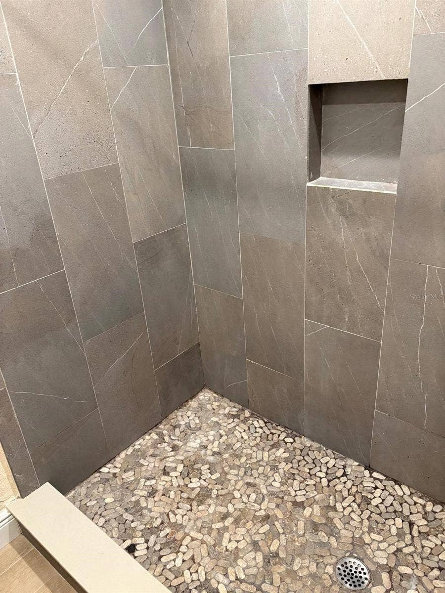 Primary Bedroom Walk-in Shower