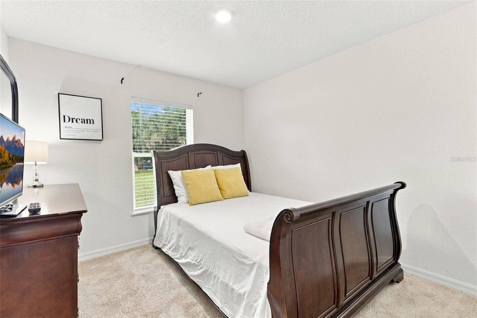 71 ROYAL OAK DRIVE, Palm Coast, FL 32164 71 ROYAL OAK DRIVE, Palm Coast, FL 32164