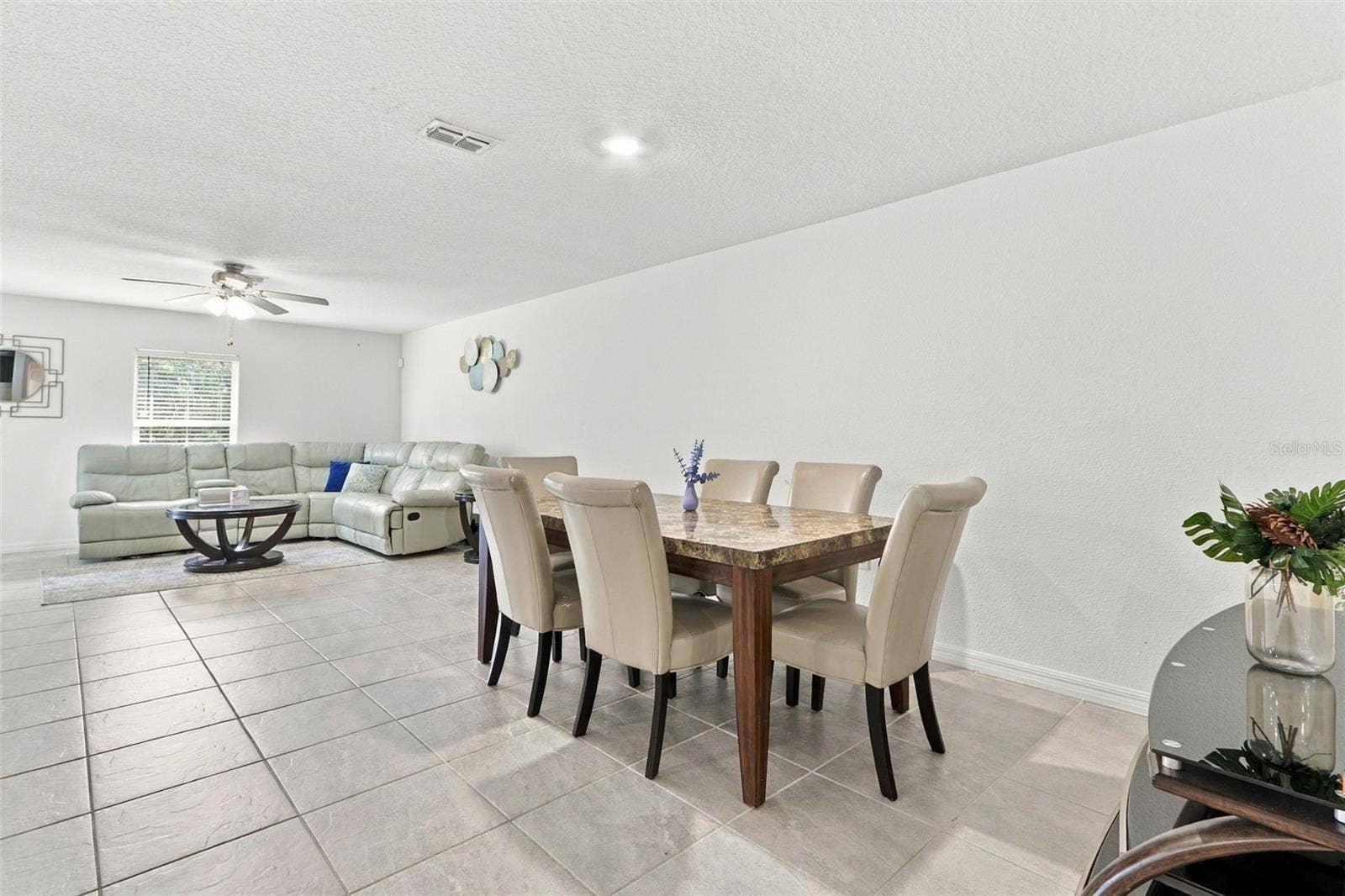 71 ROYAL OAK DRIVE, Palm Coast, FL 32164 71 ROYAL OAK DRIVE, Palm Coast, FL 32164