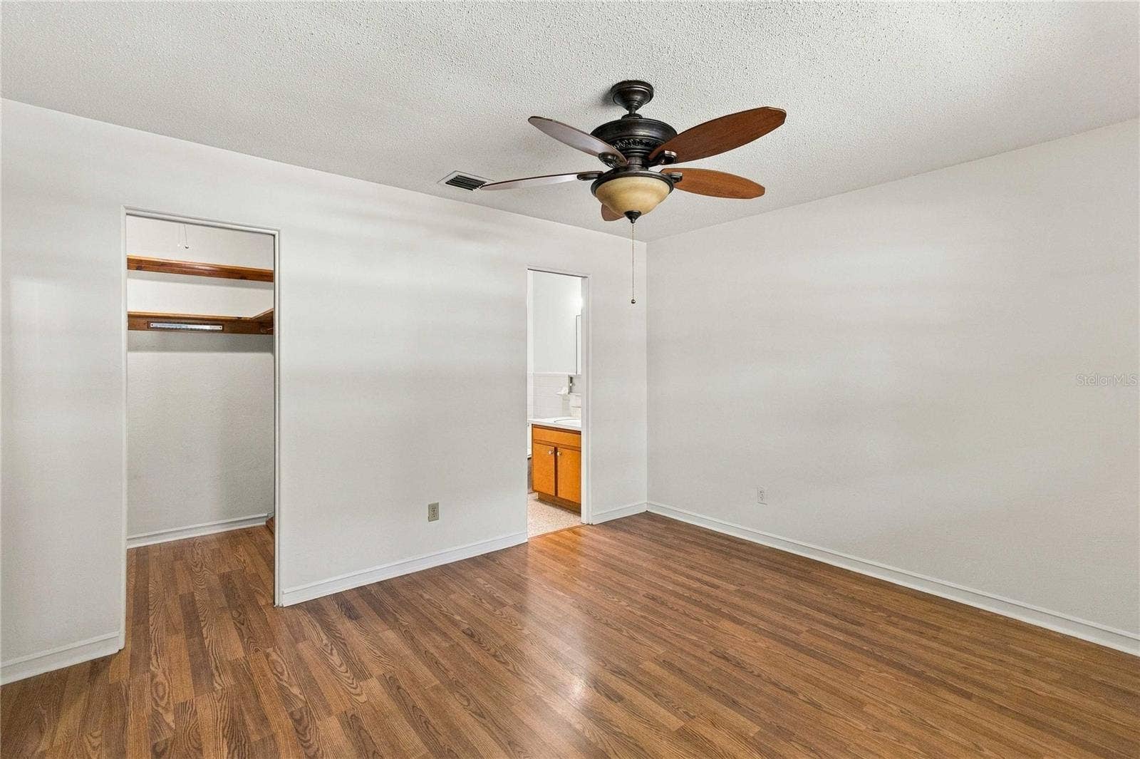 804 GREENWOOD STREET, Orlando, FL 32801 804 GREENWOOD STREET, Orlando, FL 32801