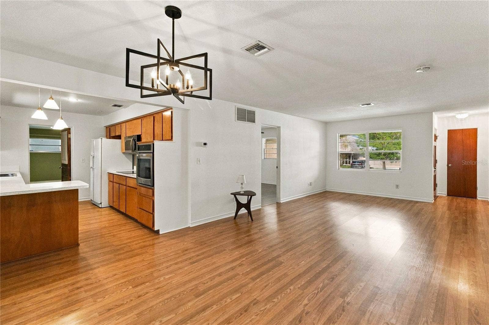 804 GREENWOOD STREET, Orlando, FL 32801 804 GREENWOOD STREET, Orlando, FL 32801