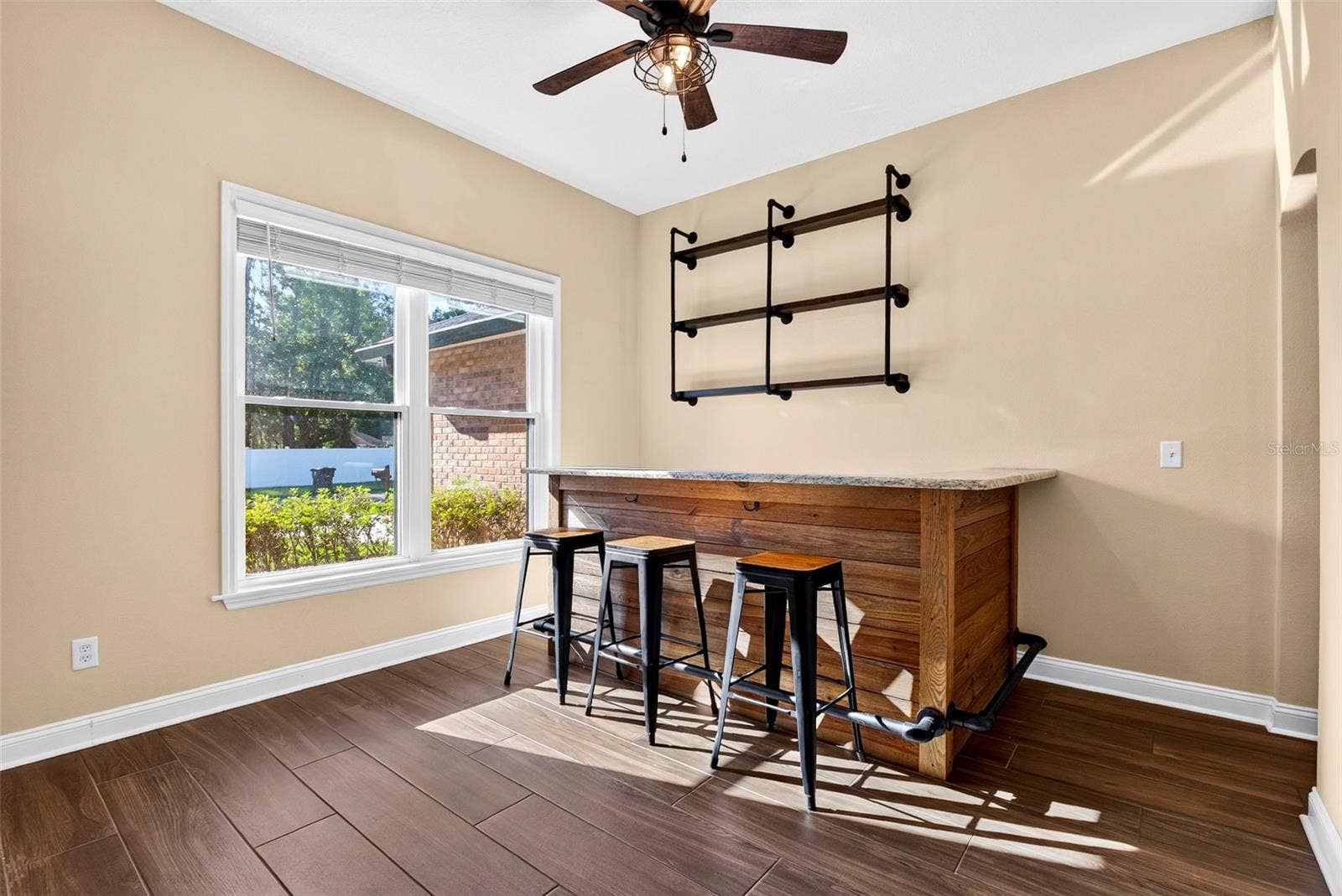 Dining room/Bar
