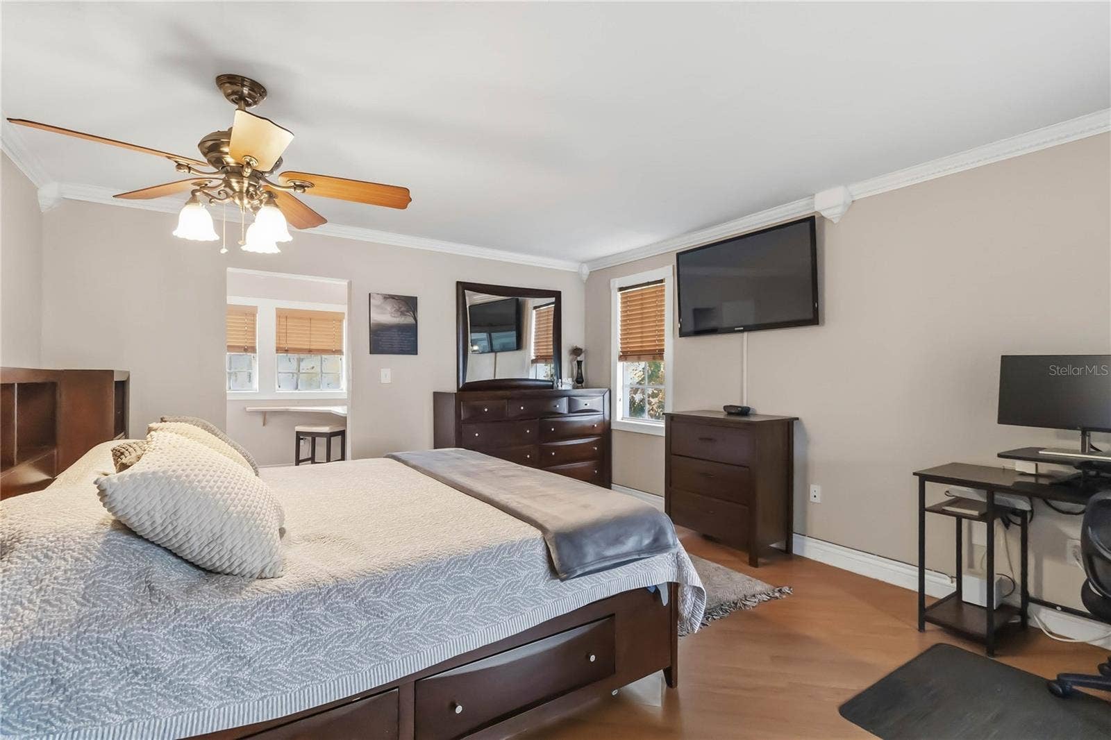 619 GATLIN AVENUE, Orlando, FL 32806
