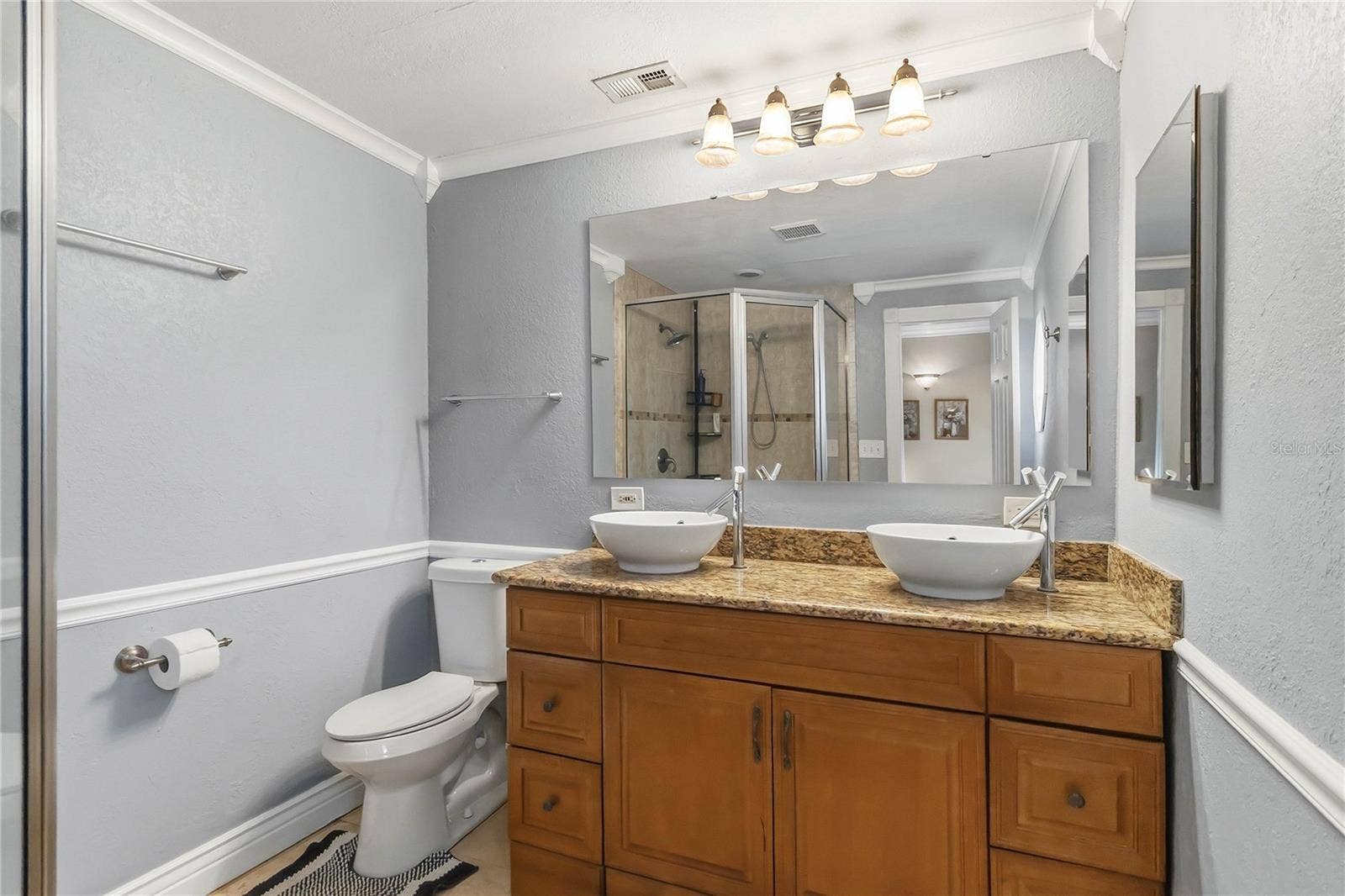 619 GATLIN AVENUE, Orlando, FL 32806