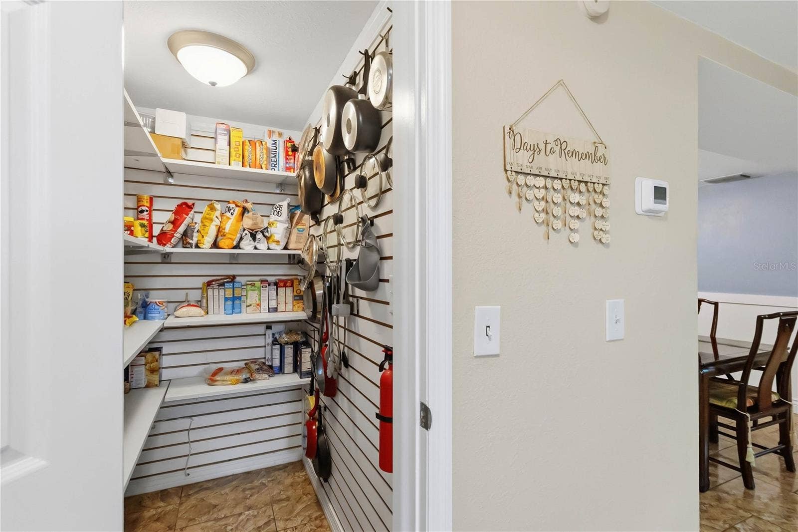 619 GATLIN AVENUE, Orlando, FL 32806