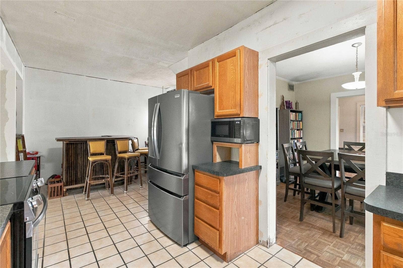 625 GATLIN AVENUE, Orlando, FL 32806