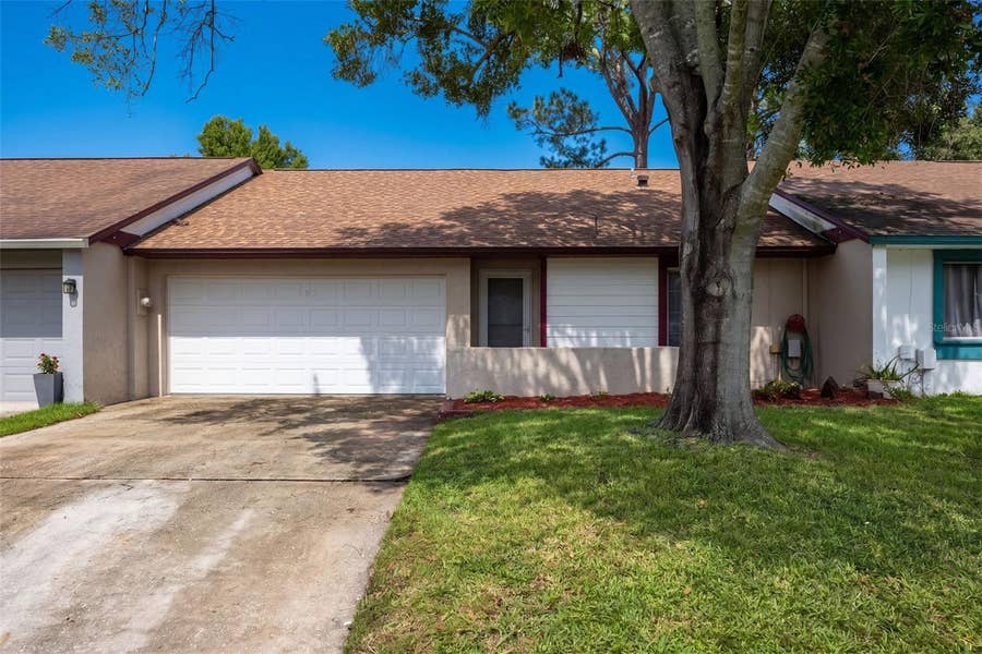 Property photo for 102 OAKRIDGE COURT, Sanford, FL