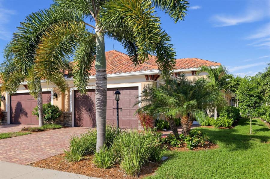 Property photo for 125 COLEBROOK COURT, Venice, FL