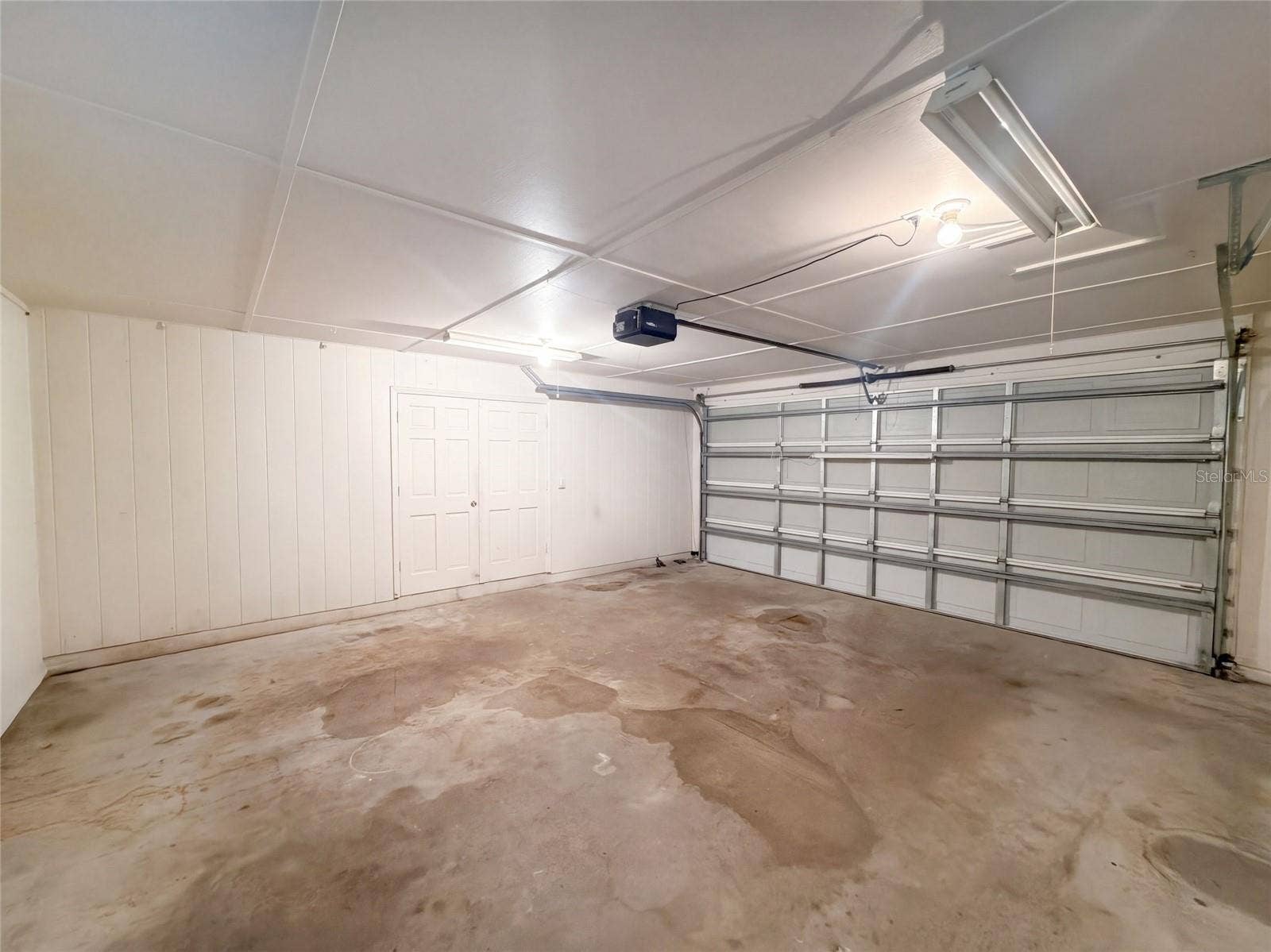2716 CHARLESTON DRIVE, Plant City, FL 33563 2716 CHARLESTON DRIVE, Plant City, FL 33563