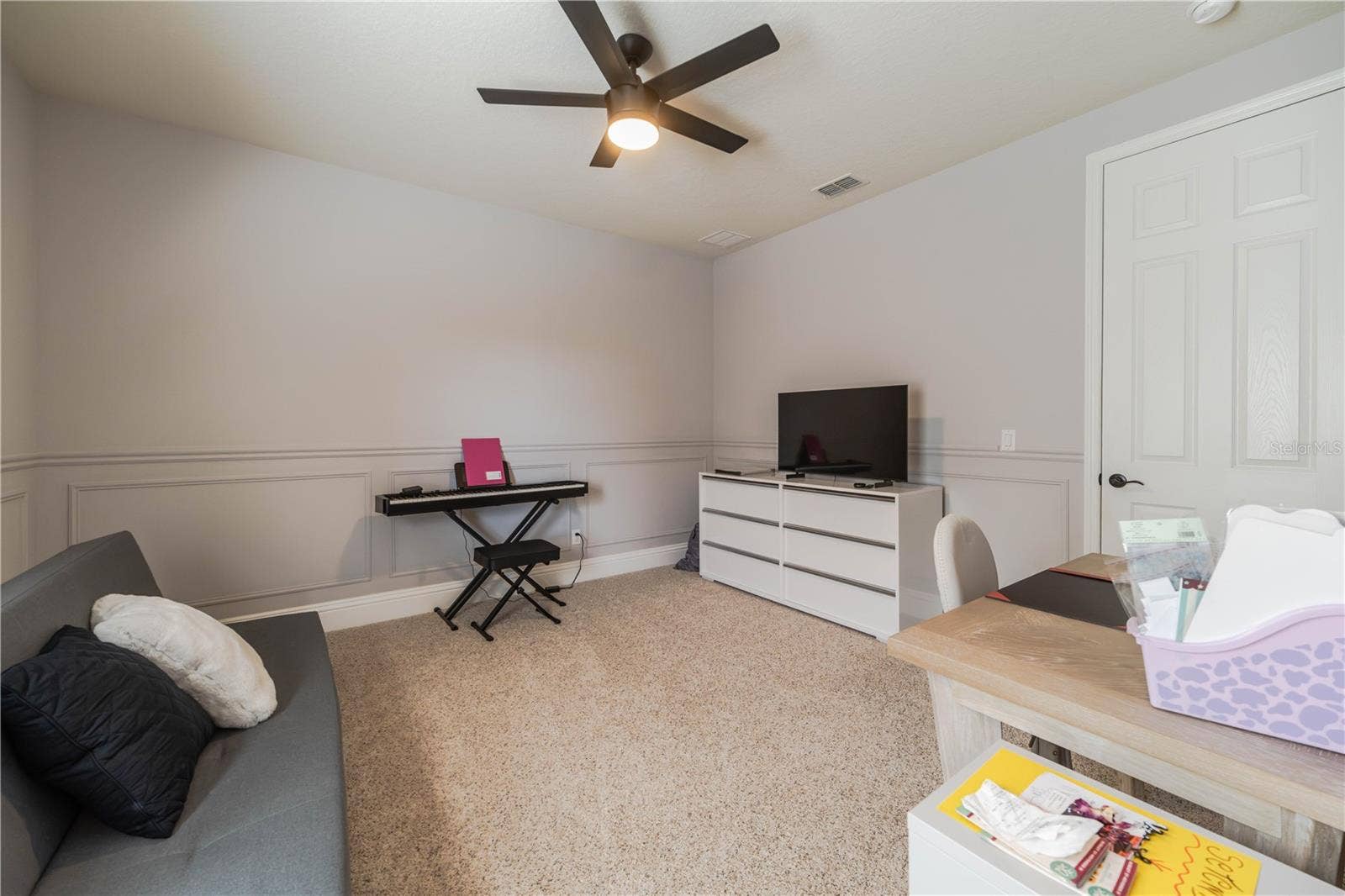9465 PRINCE HARRY DRIVE, Orlando, FL 32836 9465 PRINCE HARRY DRIVE, Orlando, FL 32836
