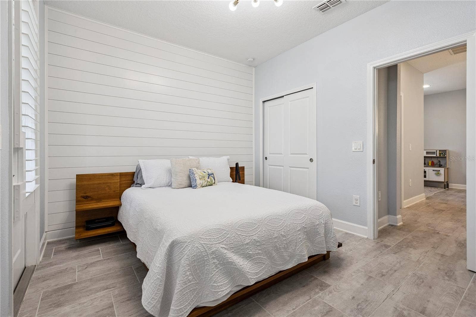1021 HUNTSPOINT STREET, Winter Garden, FL 34787 1021 HUNTSPOINT STREET, Winter Garden, FL 34787