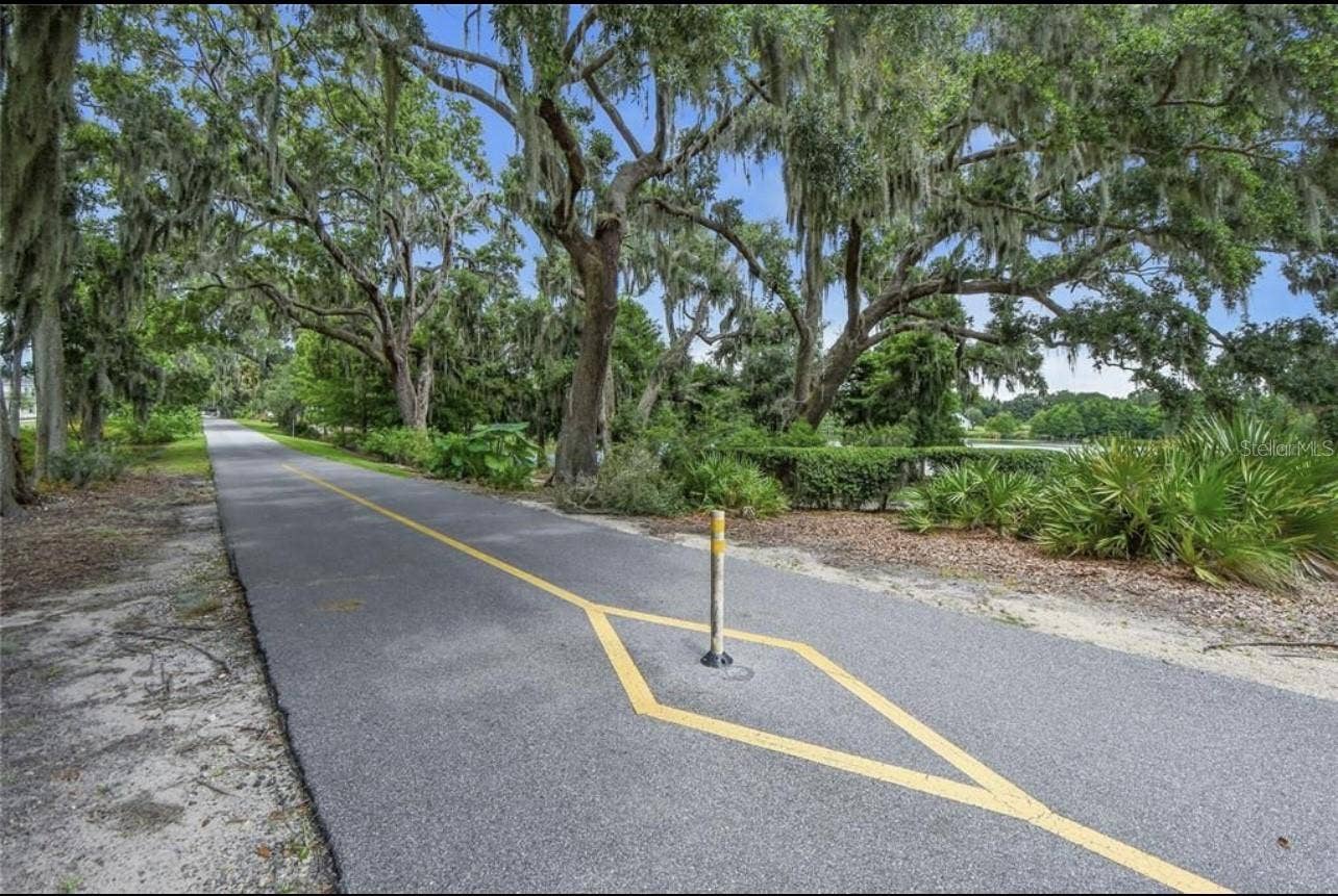 1021 HUNTSPOINT STREET, Winter Garden, FL 34787 1021 HUNTSPOINT STREET, Winter Garden, FL 34787