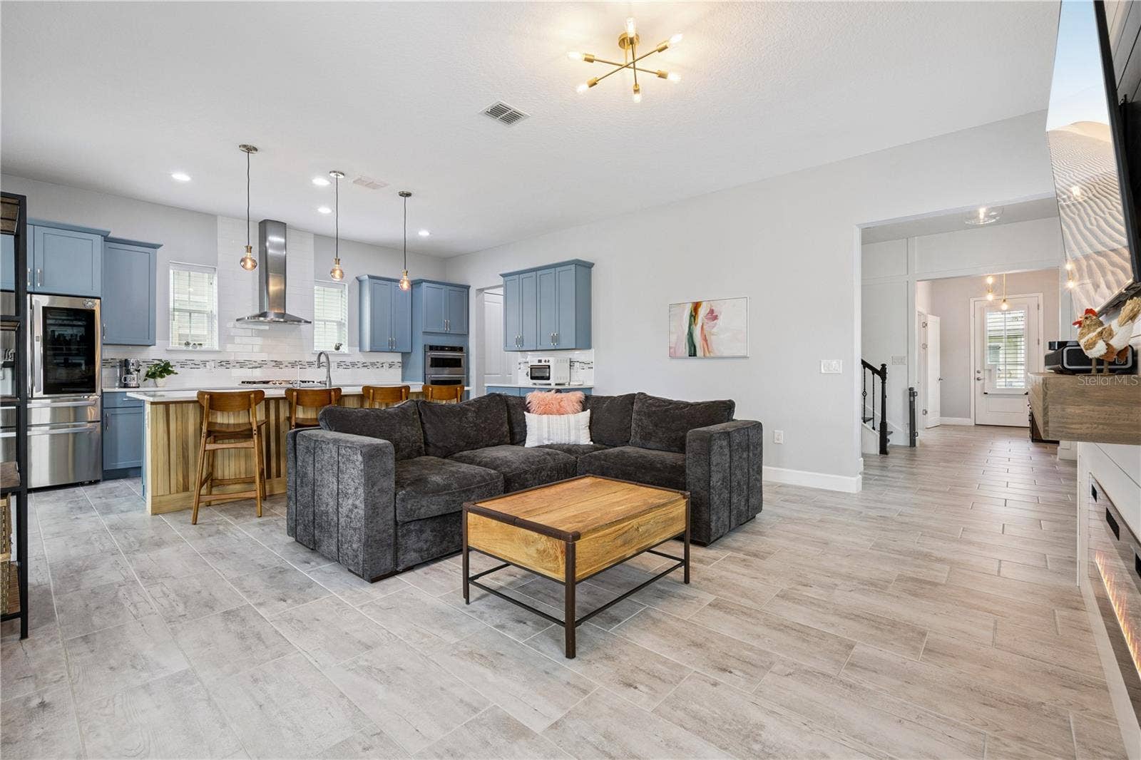 1021 HUNTSPOINT STREET, Winter Garden, FL 34787 1021 HUNTSPOINT STREET, Winter Garden, FL 34787