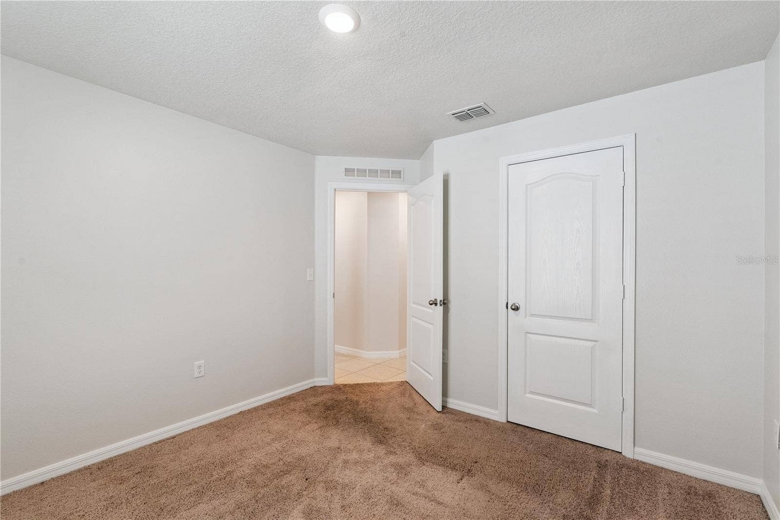 1694 HIDEAWAY FLAT STREET, Mascotte, FL 34753