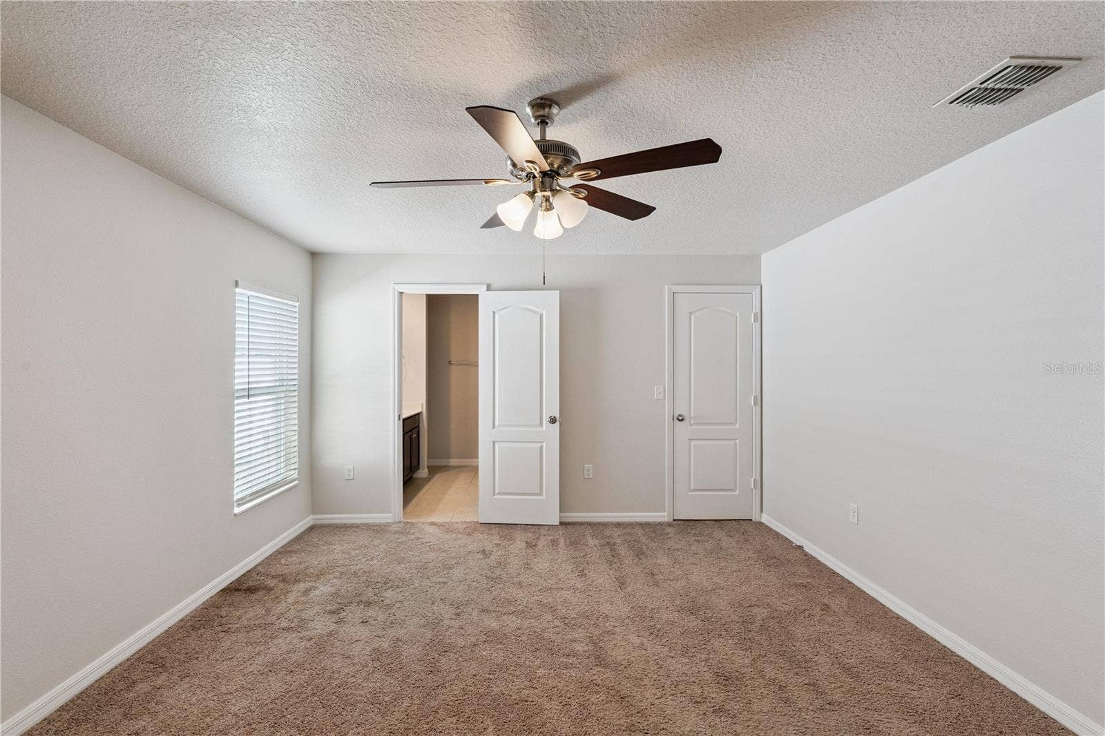 1694 HIDEAWAY FLAT STREET, Mascotte, FL 34753