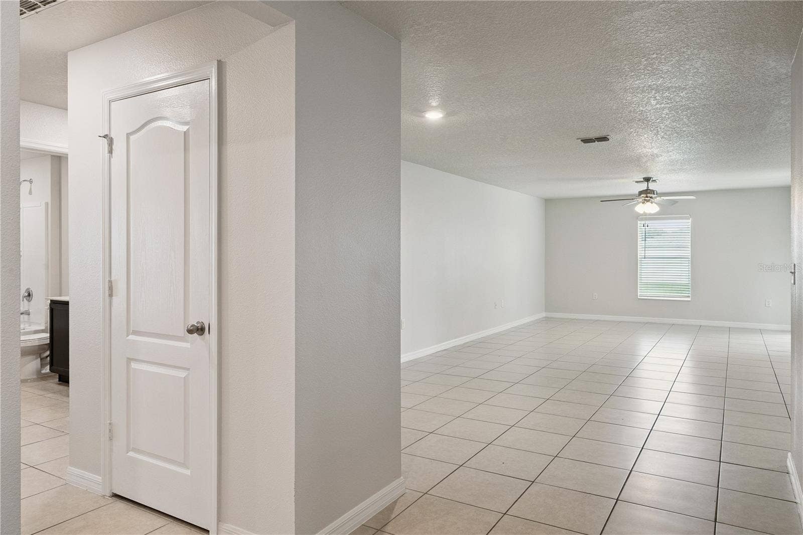 1694 HIDEAWAY FLAT STREET, Mascotte, FL 34753