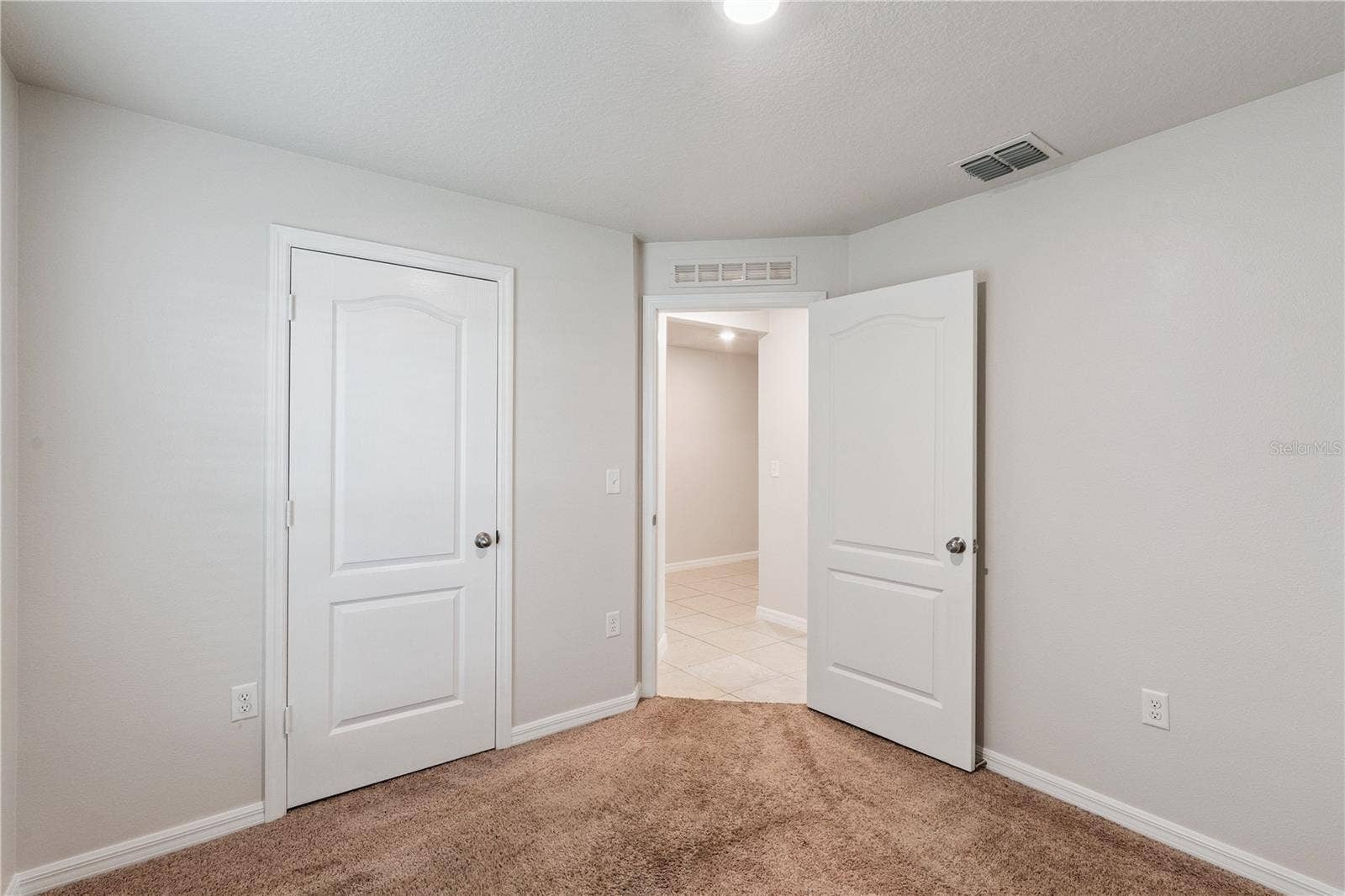 1694 HIDEAWAY FLAT STREET, Mascotte, FL 34753