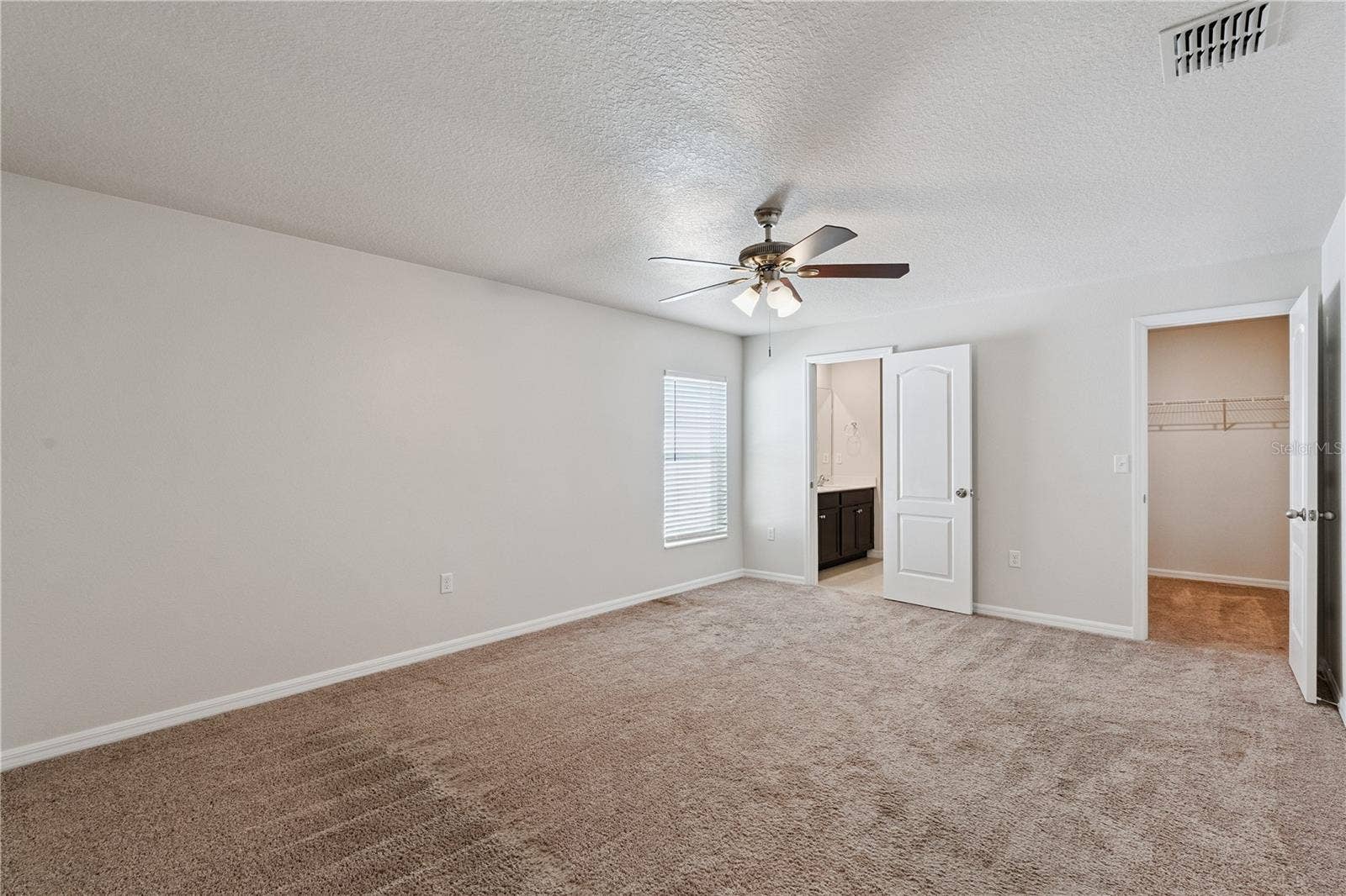1694 HIDEAWAY FLAT STREET, Mascotte, FL 34753