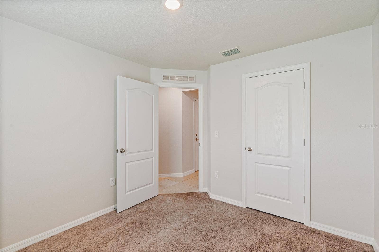 1694 HIDEAWAY FLAT STREET, Mascotte, FL 34753