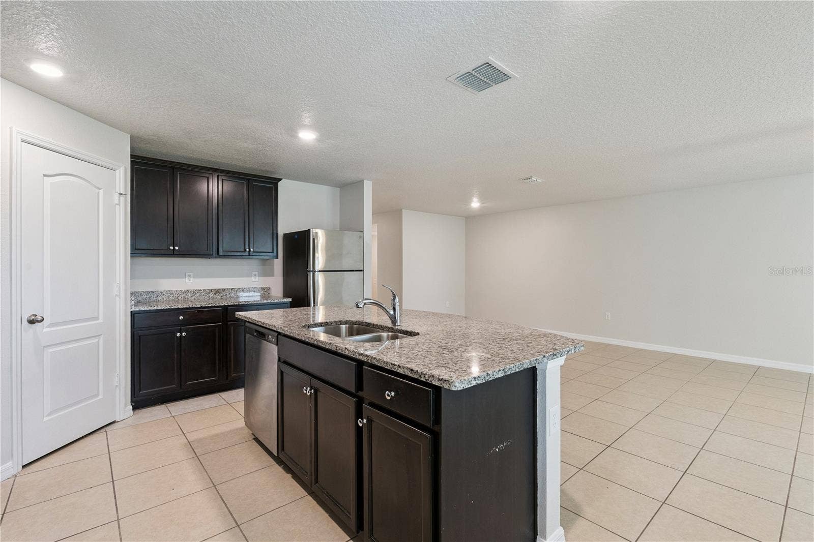 1694 HIDEAWAY FLAT STREET, Mascotte, FL 34753