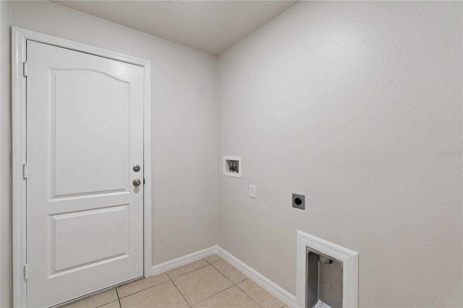 1694 HIDEAWAY FLAT STREET, Mascotte, FL 34753