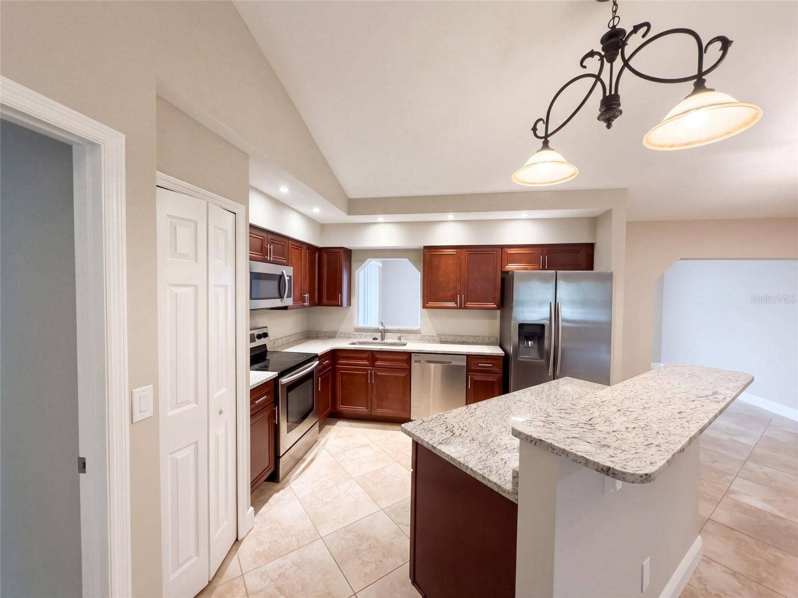881 VICKSBURG STREET, Deltona, FL 32725 881 VICKSBURG STREET, Deltona, FL 32725