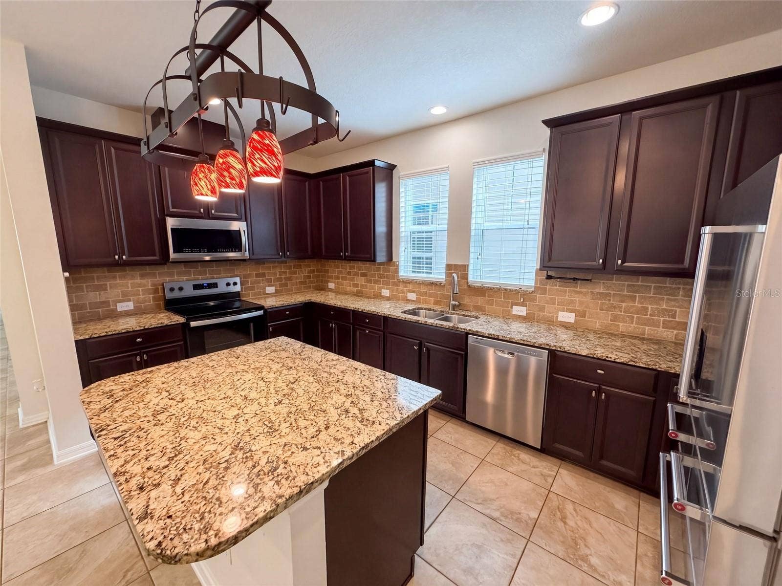 8231 LAUREATE BOULEVARD, Orlando, FL 32827 8231 LAUREATE BOULEVARD, Orlando, FL 32827