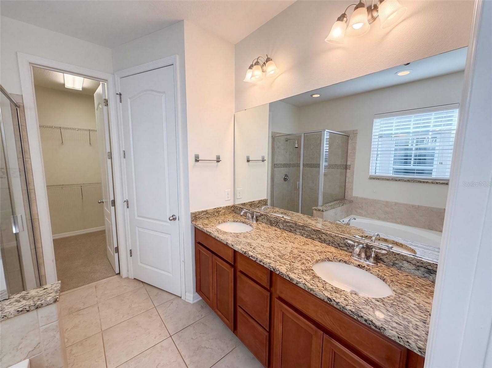 8231 LAUREATE BOULEVARD, Orlando, FL 32827 8231 LAUREATE BOULEVARD, Orlando, FL 32827