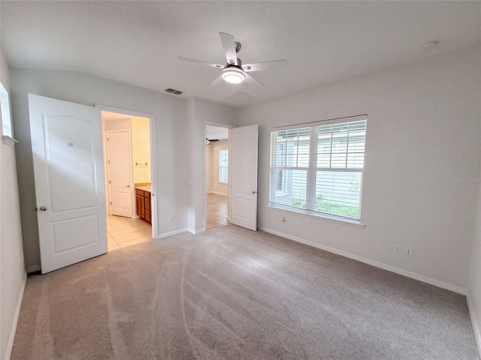 8231 LAUREATE BOULEVARD, Orlando, FL 32827 8231 LAUREATE BOULEVARD, Orlando, FL 32827