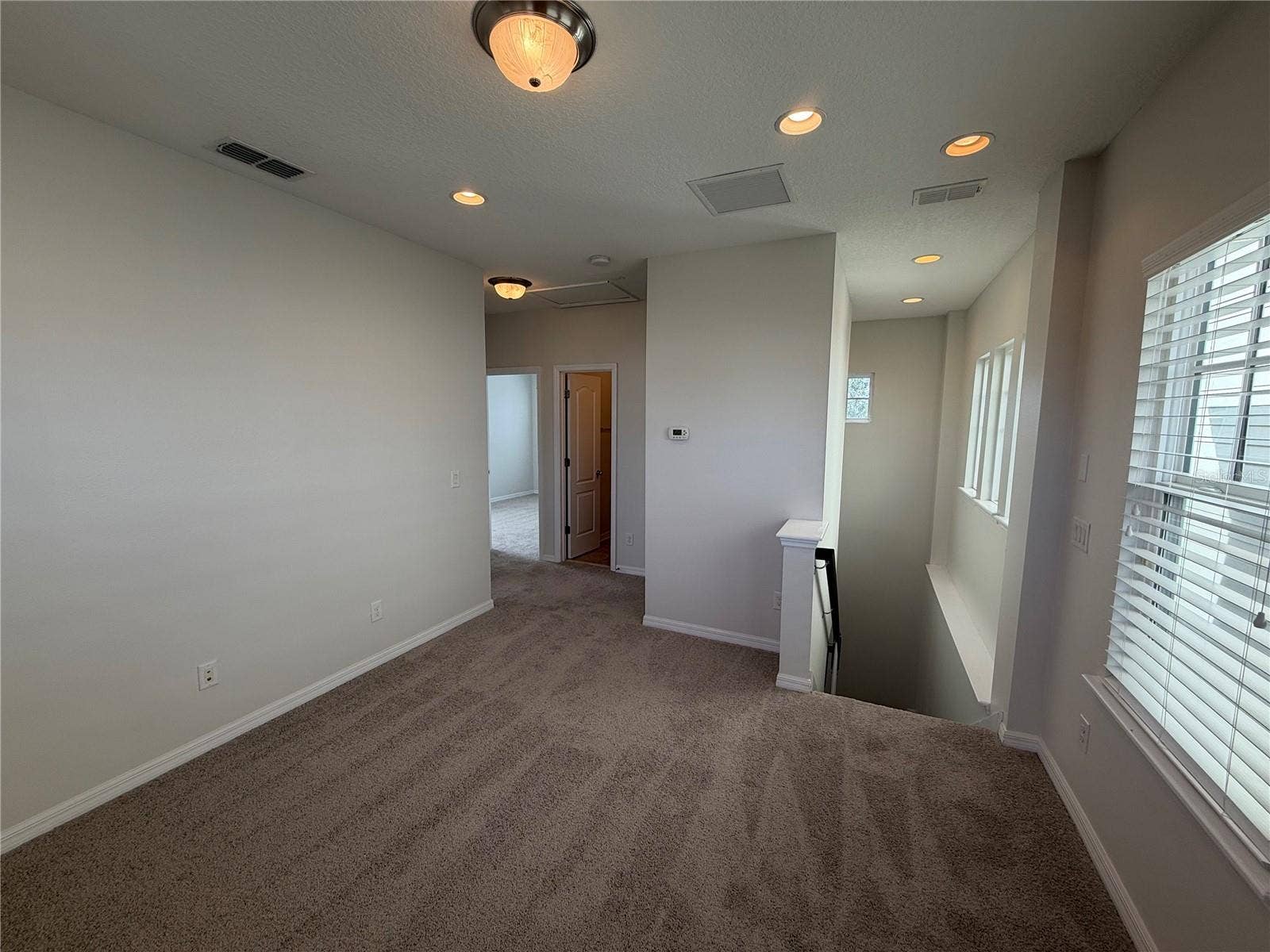 8231 LAUREATE BOULEVARD, Orlando, FL 32827 8231 LAUREATE BOULEVARD, Orlando, FL 32827