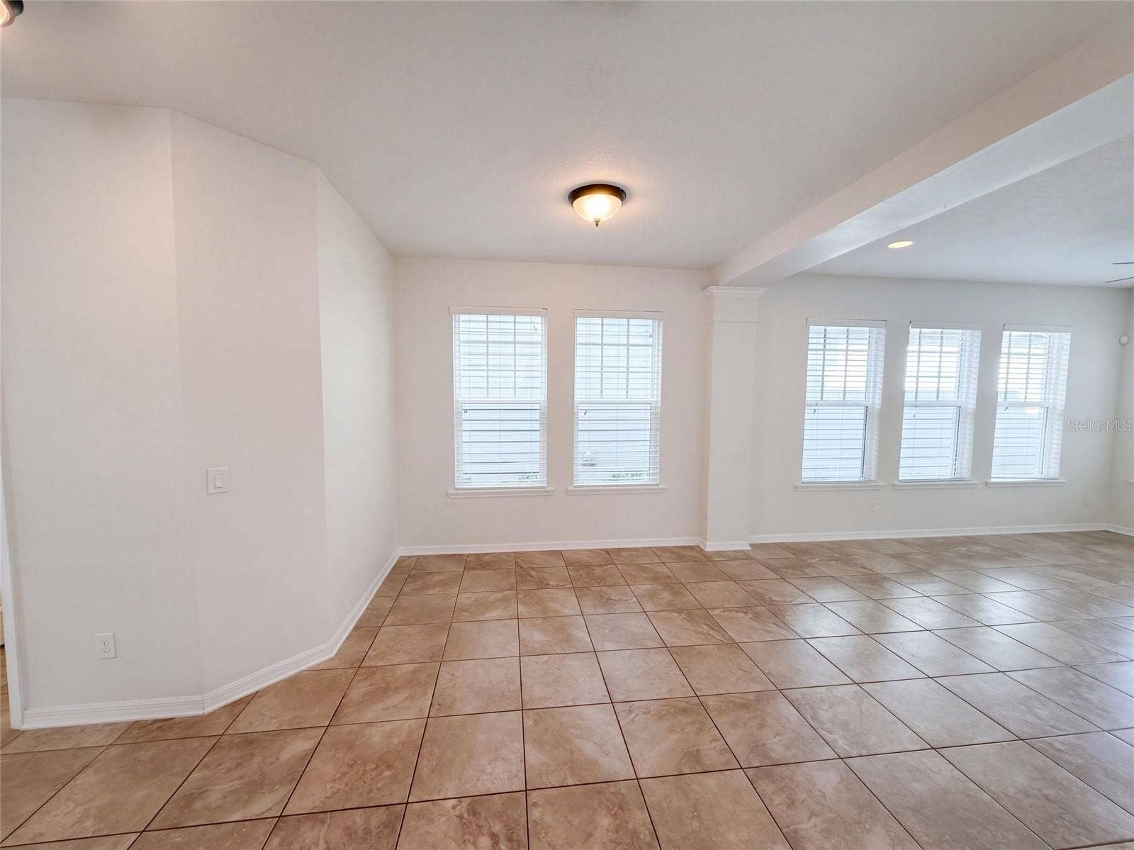 8231 LAUREATE BOULEVARD, Orlando, FL 32827 8231 LAUREATE BOULEVARD, Orlando, FL 32827