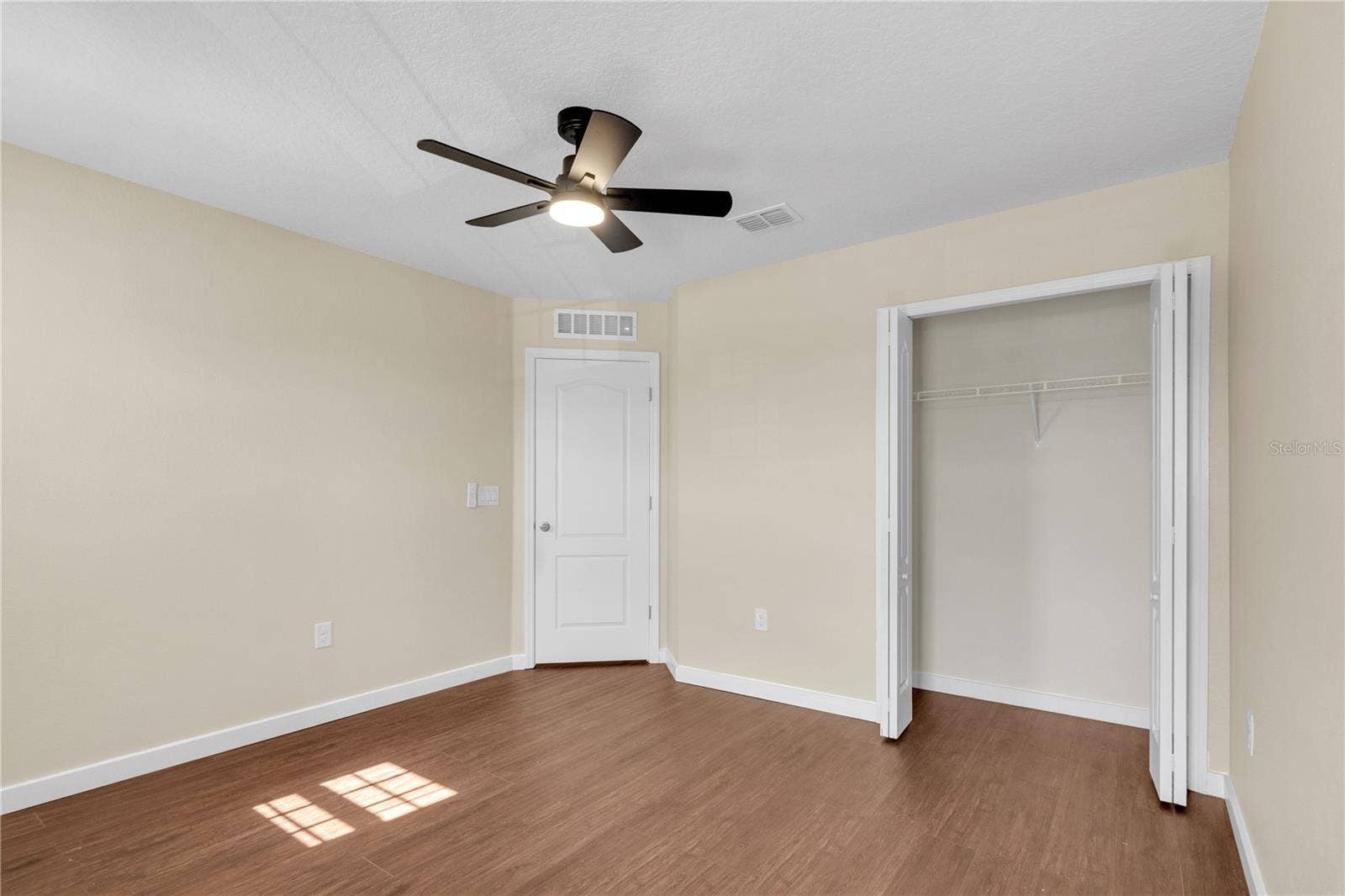17104 GOLDCREST LOOP, Clermont, FL 34714 17104 GOLDCREST LOOP, Clermont, FL 34714