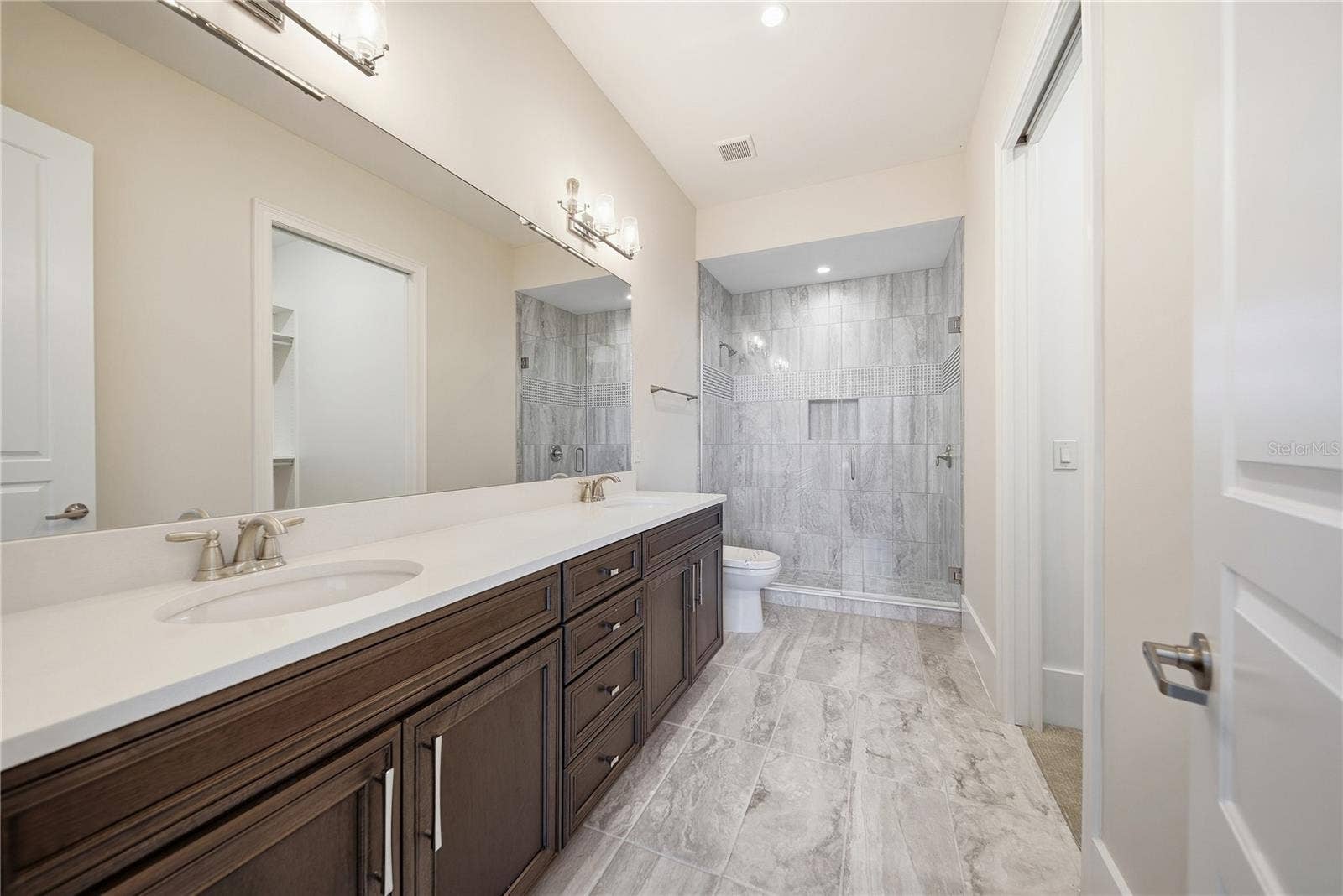 1051 JACK NICKLAUS COURT, Kissimmee, FL 34747 1051 JACK NICKLAUS COURT, Kissimmee, FL 34747