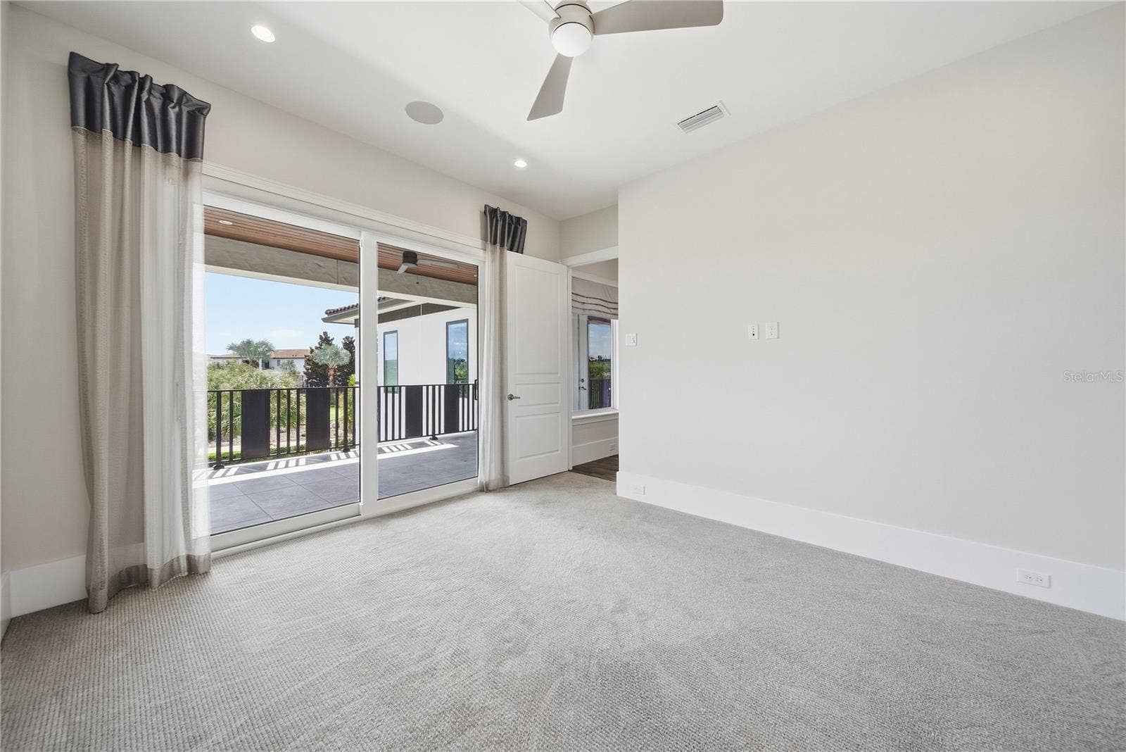 1051 JACK NICKLAUS COURT, Kissimmee, FL 34747 1051 JACK NICKLAUS COURT, Kissimmee, FL 34747