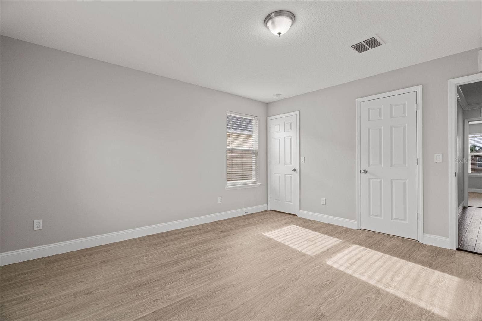 3611 MT VERNON WAY, Kissimmee, FL 34741 3611 MT VERNON WAY, Kissimmee, FL 34741