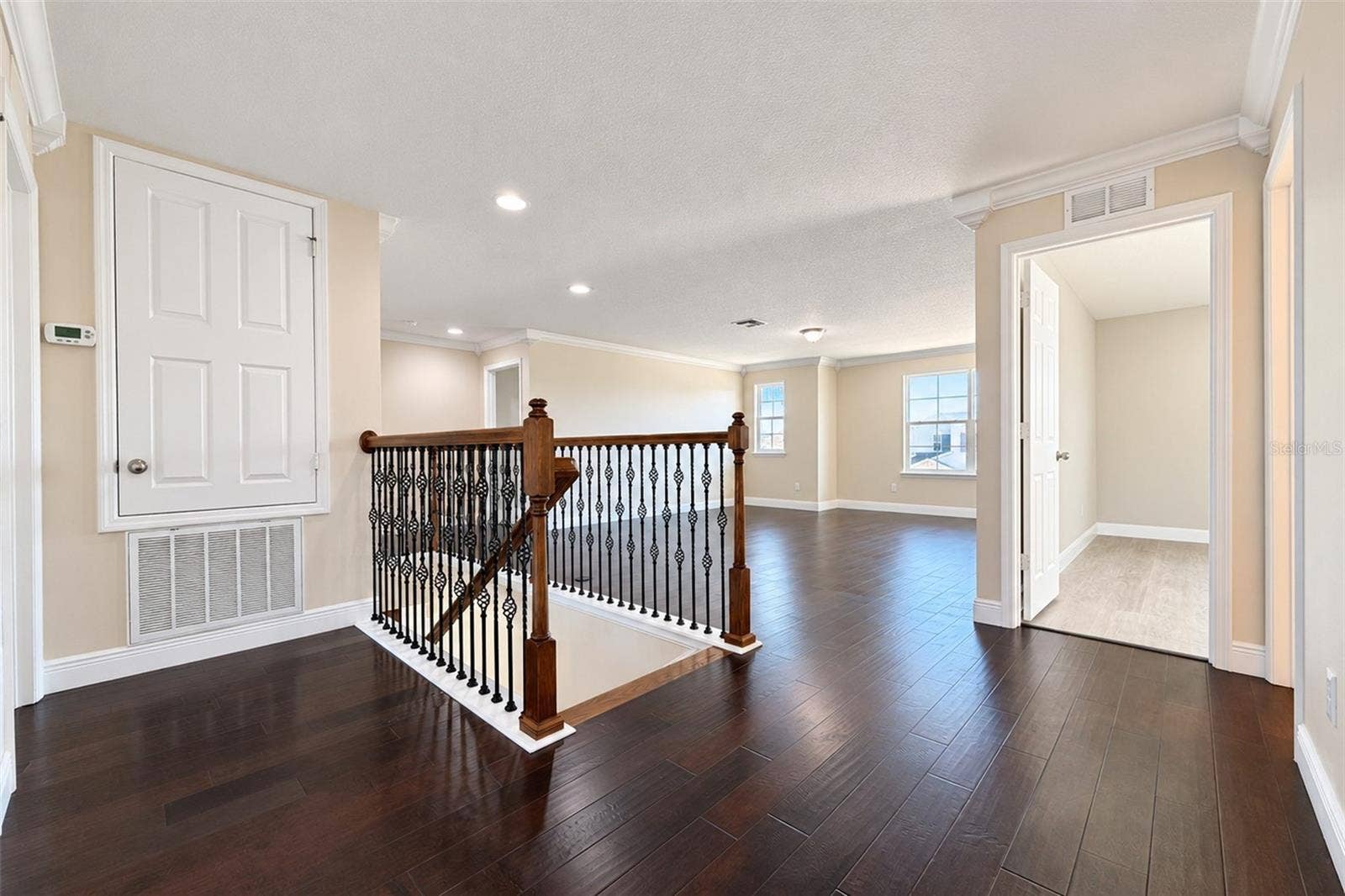 3611 MT VERNON WAY, Kissimmee, FL 34741 3611 MT VERNON WAY, Kissimmee, FL 34741