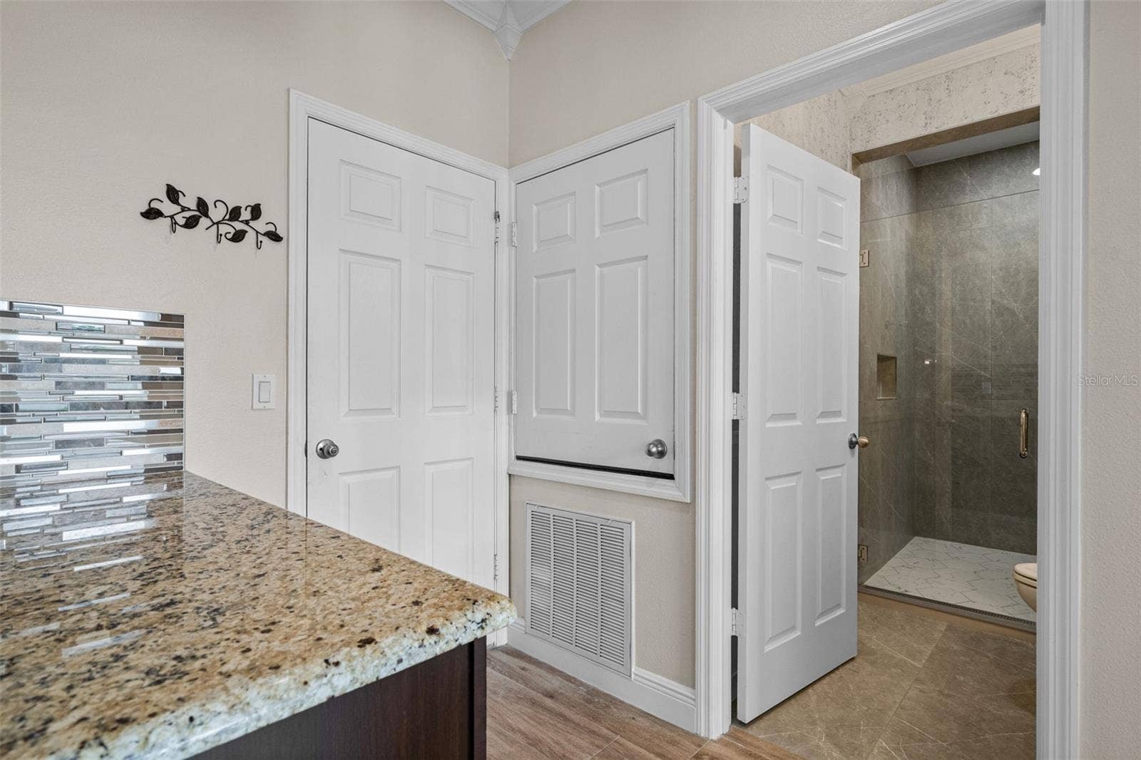 3611 MT VERNON WAY, Kissimmee, FL 34741 3611 MT VERNON WAY, Kissimmee, FL 34741